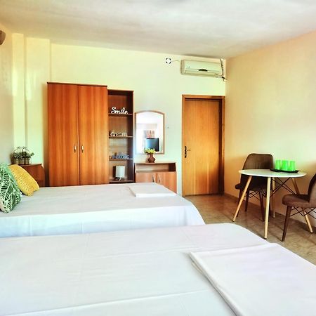 Casa Laura Hotell Mangalia Eksteriør bilde