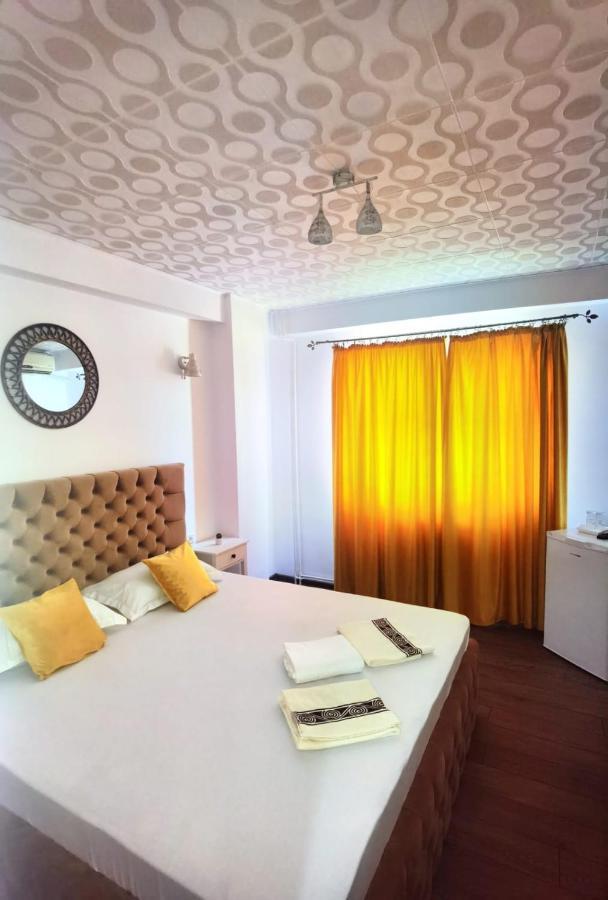 Casa Laura Hotell Mangalia Eksteriør bilde